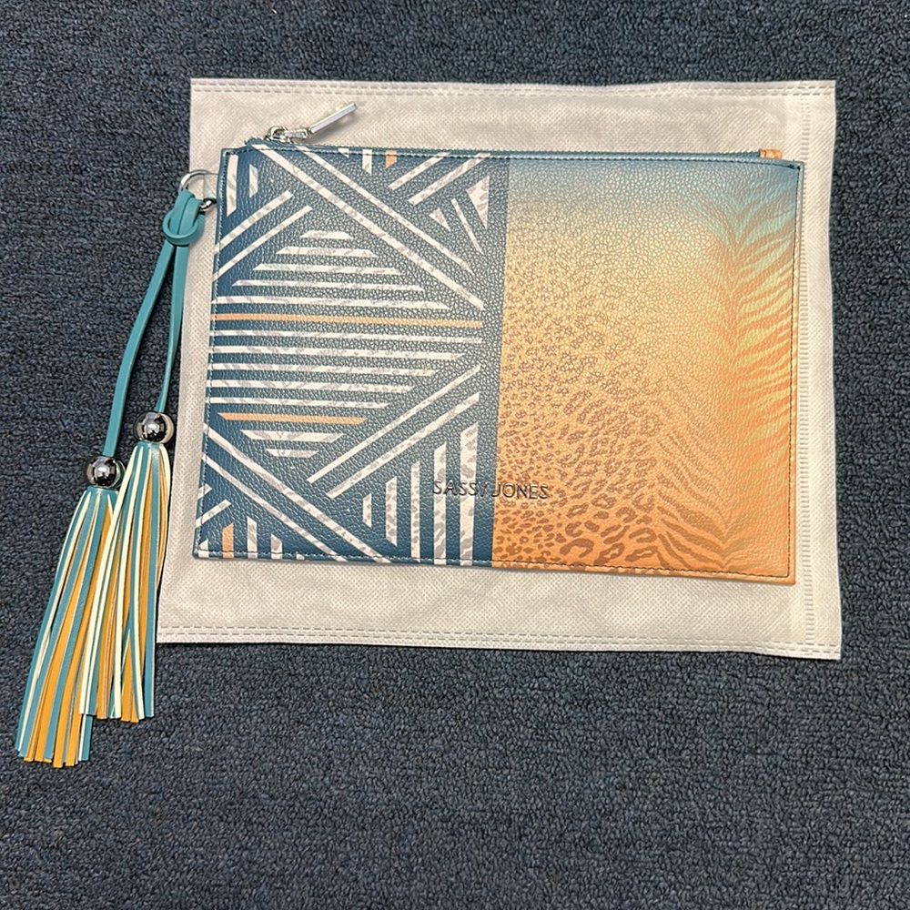 Sassy Jones Zanzibar Clutch